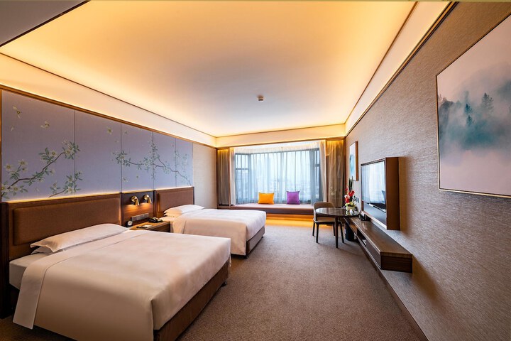 Room 30 of 141