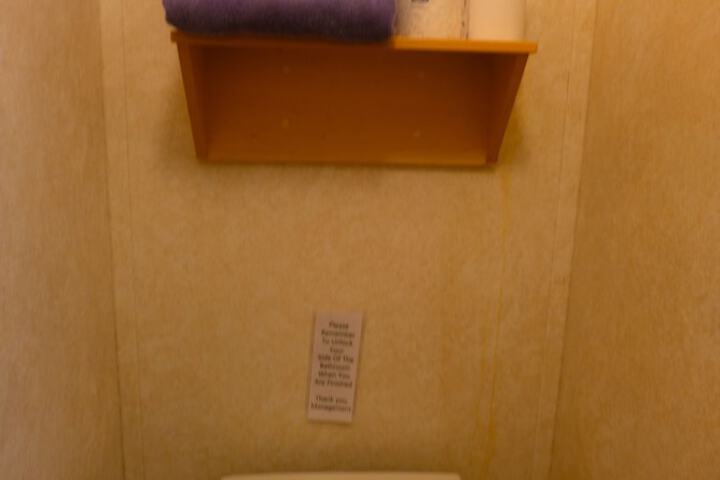 Room 12 of 33