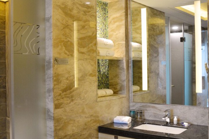 Room 20 of 43