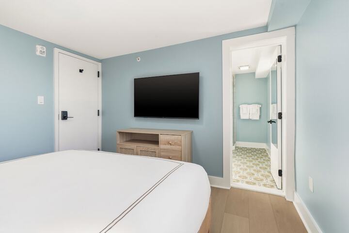 Room 32 of 138