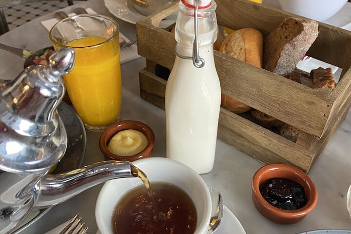 Breakfast/Coffee Service 53 of 61