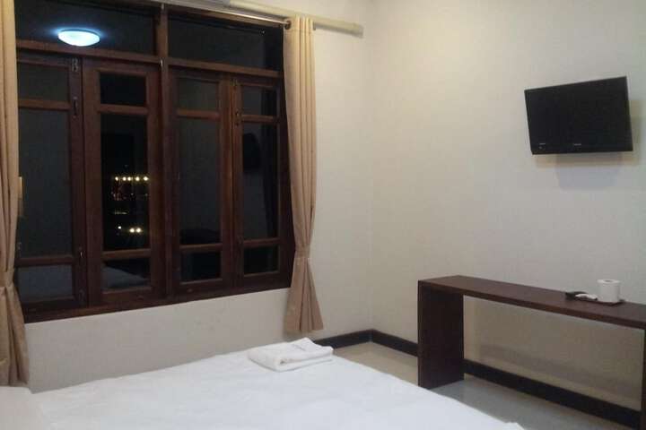 Room 34 of 69