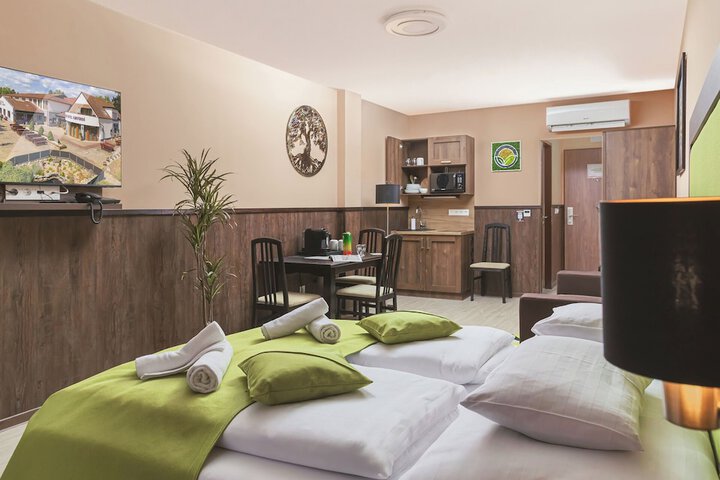 Room 3 of 17