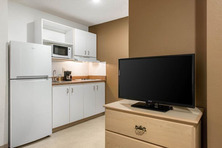 Standard Room, King or Two Doubles (11 of 15)