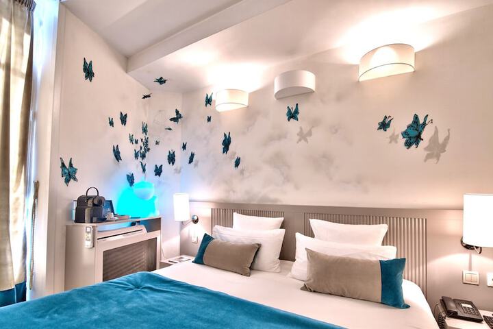 Room 13 of 61
