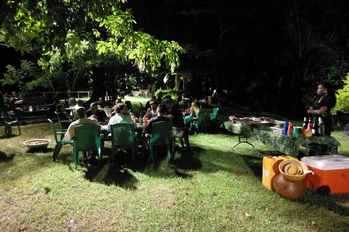 Dining 48 of 49