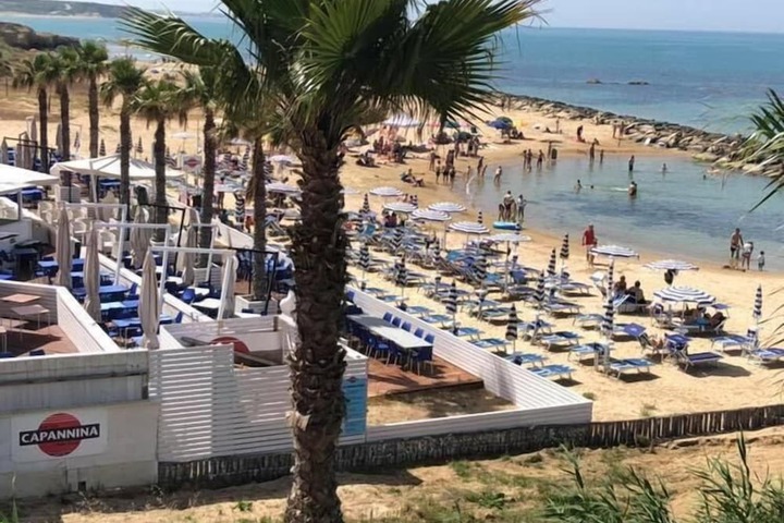 Beach 55 of 68
