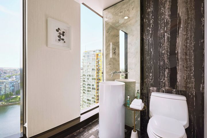 Room 55 of 126