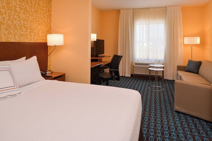 Room 9 of 25