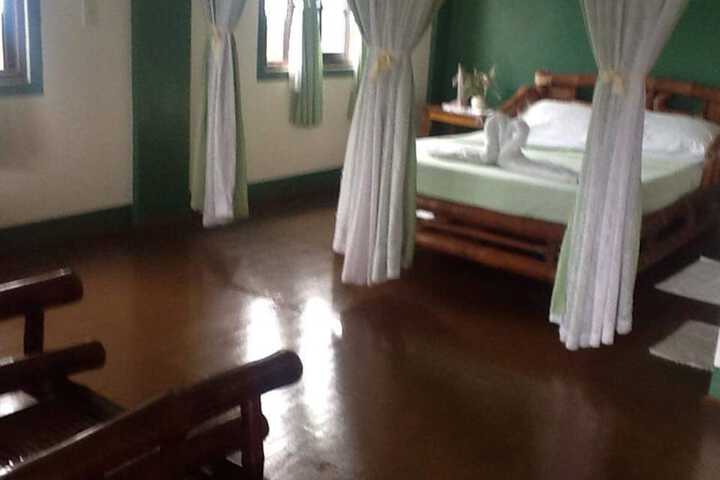 Room 4 of 26