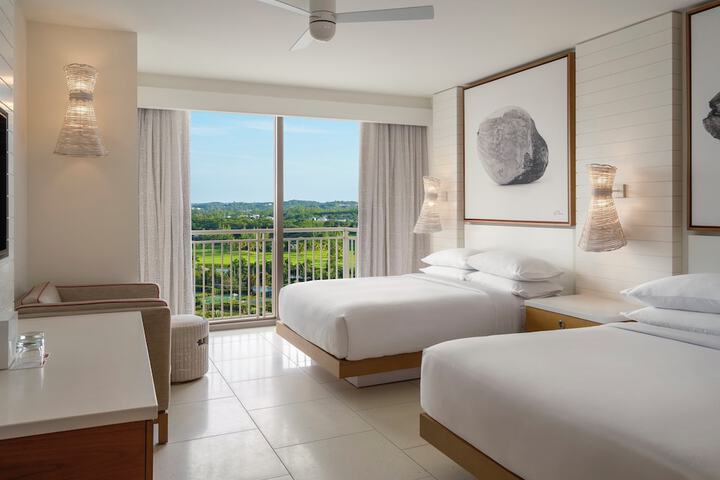 Room 30 of 307