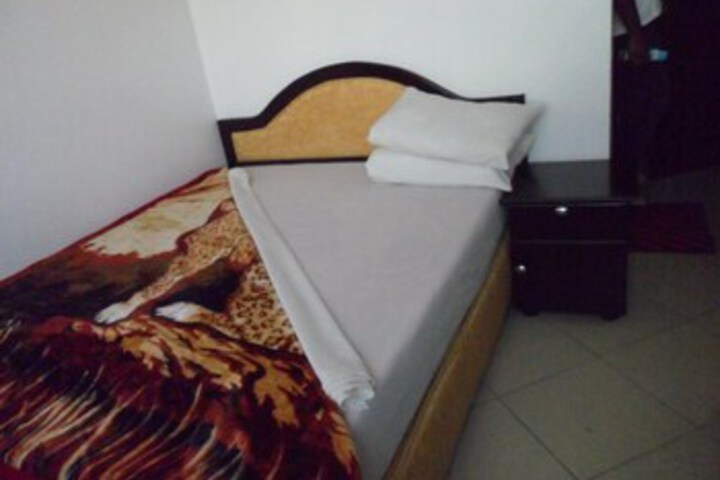 Room 5 of 20