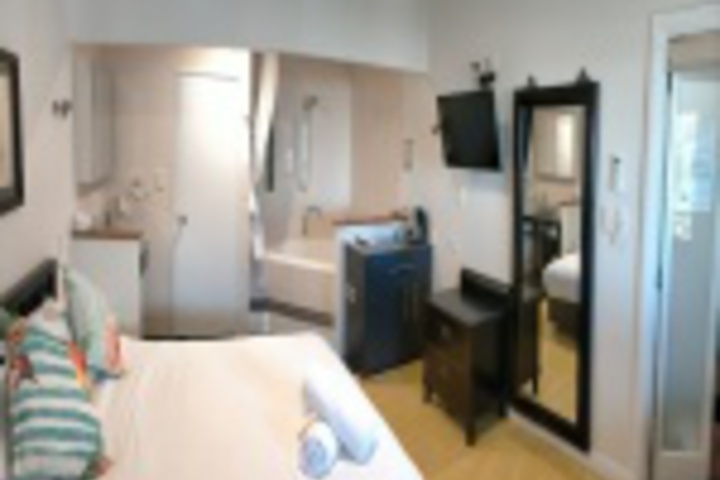 Room 361 of 420