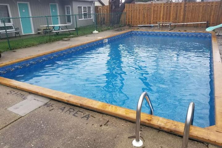 Pool Photo