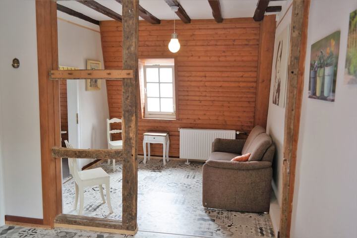 Room 4 of 61