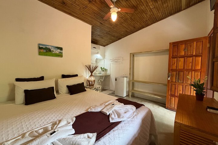 Room 11 of 20