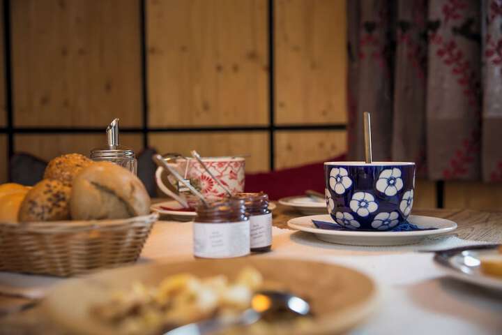 Breakfast/Coffee Service 60 of 80