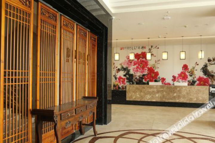 Hotel Interior 14 of 25