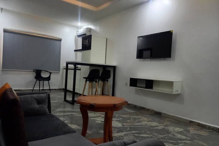 Room 33 of 51