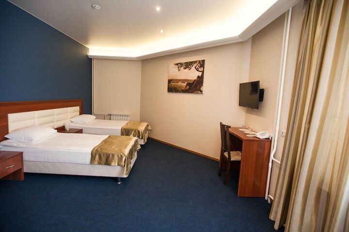 Room 10 of 22