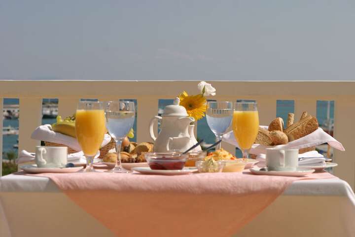 Breakfast/Coffee Service 36 of 65