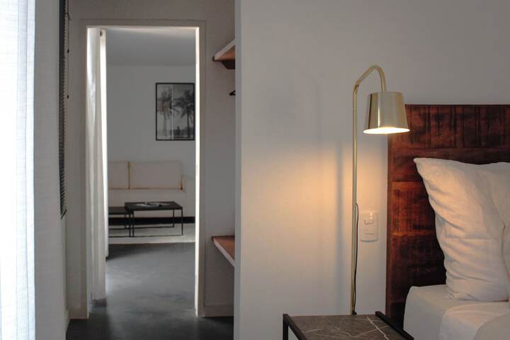 Room 18 of 33