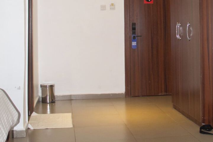 Room 7 of 26