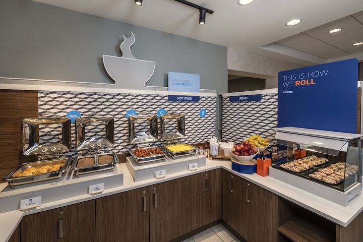 Breakfast/Coffee Service 43 of 76