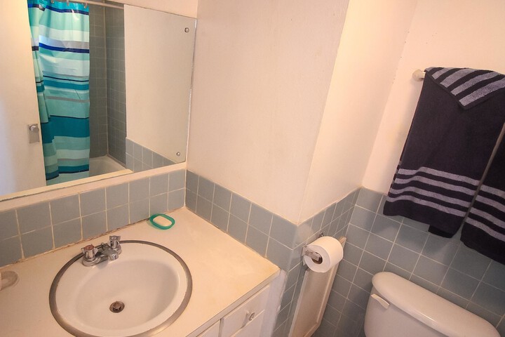 Room 10 of 21