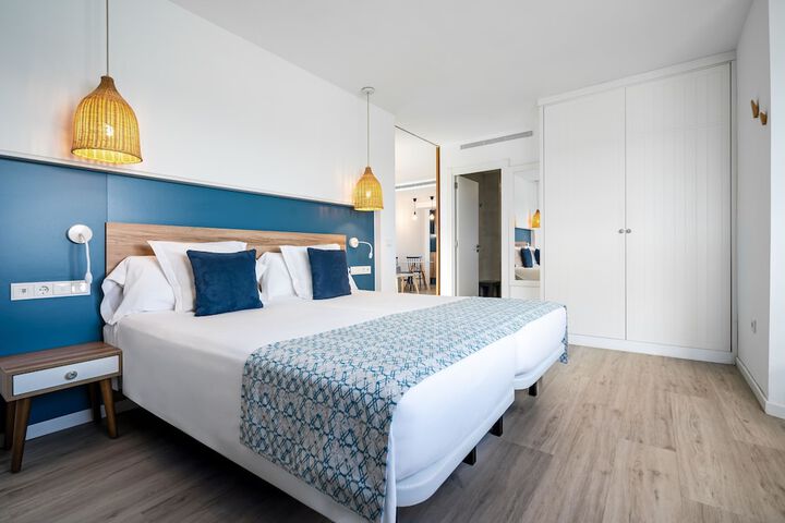Room 21 of 82