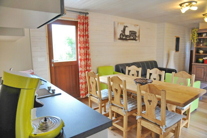 Room 5 of 14