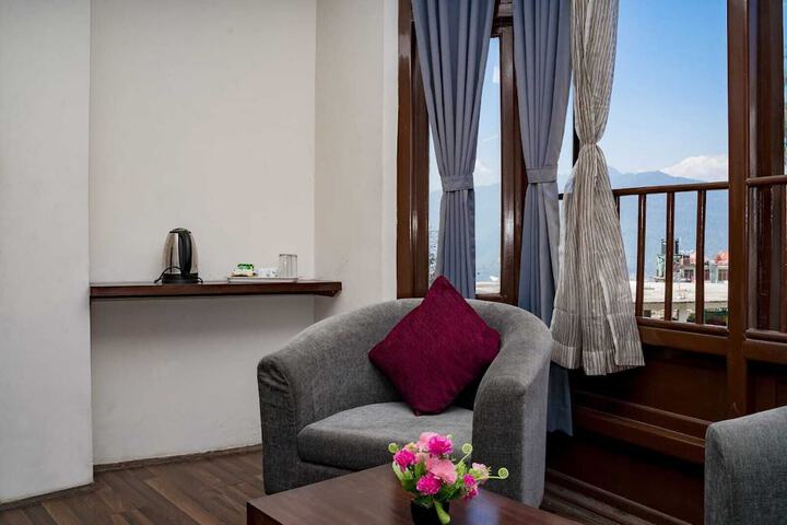 Room 14 of 27