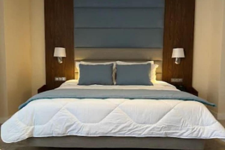 Room 3 of 18