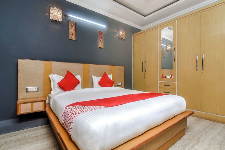 Room 20 of 32