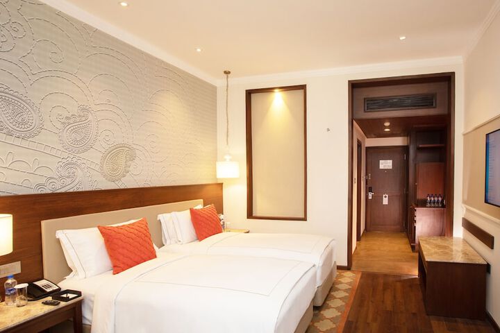 Room 15 of 65
