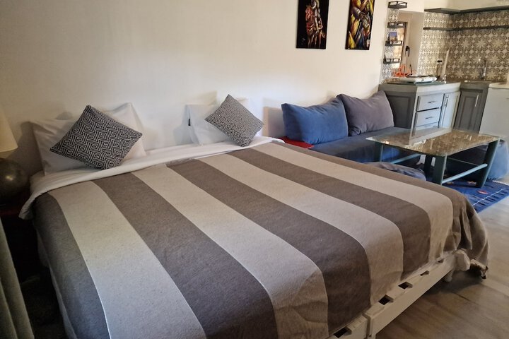 Room 4 of 94