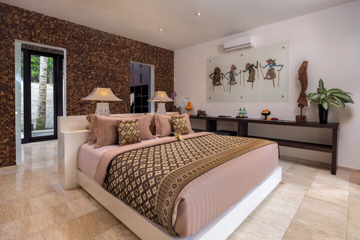 Room 41 of 67