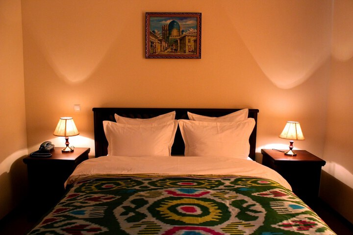 Room 6 of 36