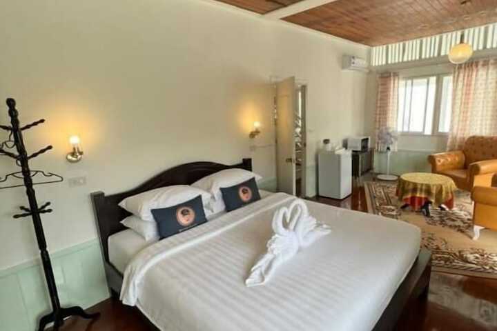 Room 5 of 41