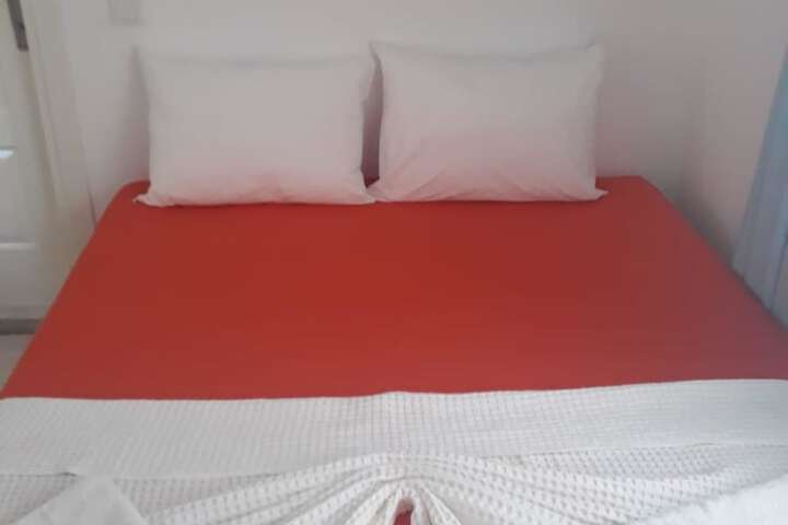 Room 7 of 14