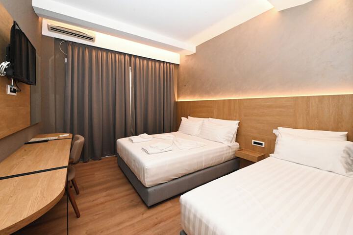 Room 30 of 51