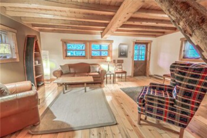 Room 10 of 24