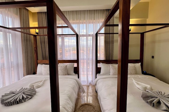 Room 32 of 58