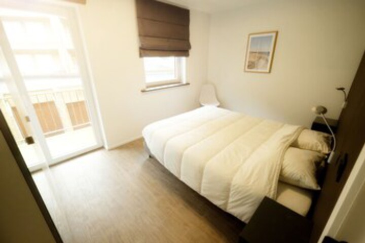 Room 15 of 28