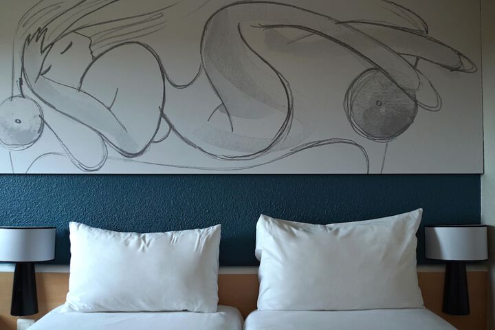 Room 20 of 80