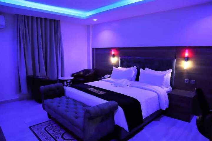 Room 5 of 36