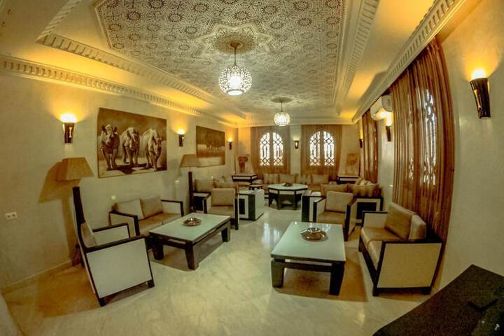 Hotel Interior 6 of 130