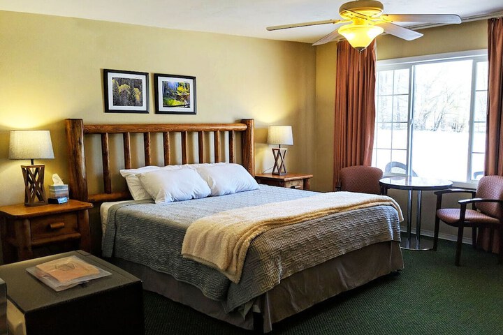 Room 2 of 20
