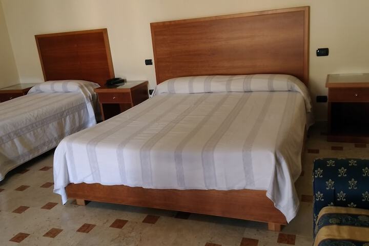 Room 10 of 54