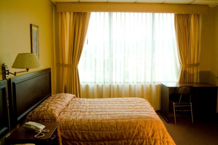 Room 15 of 49